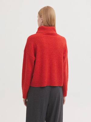 Pullover de lana pe gat, Nice Things